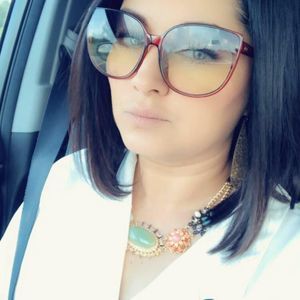 Meet your Posher, Janice